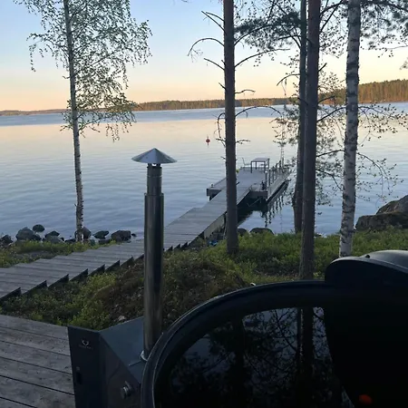 Luxury Guesthouse, Beachfront Sauna Willa Jyväskylä