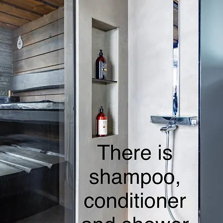 Luxury Guesthouse, Beachfront Sauna Villa *